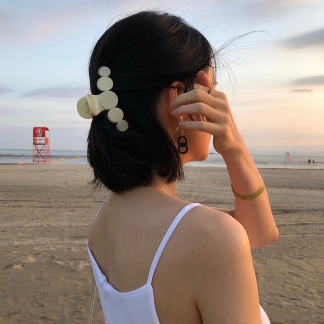 beach hairstyle